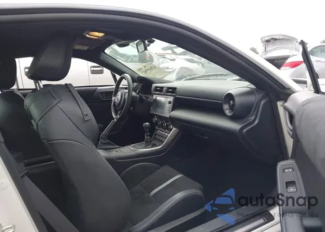 2024 Toyota Gr86 Premium z USA, uszkodzony, nr VIN JF1ZNBE15R9761496